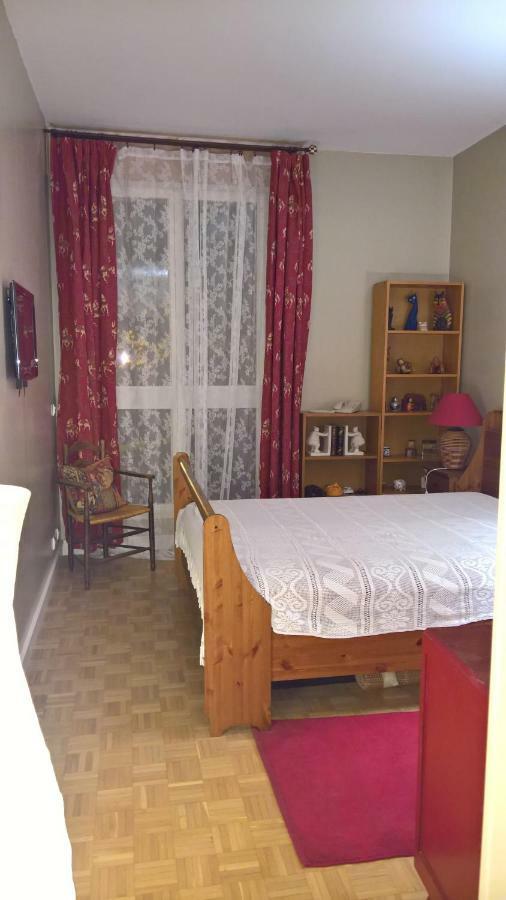 Appartement Meuble Garches Zewnętrze zdjęcie